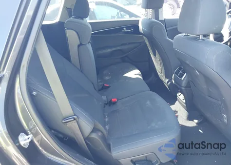 2019 Kia Sorento 2.4L Lx из США, поврежденный, VIN 5XYPG4A33KG537436